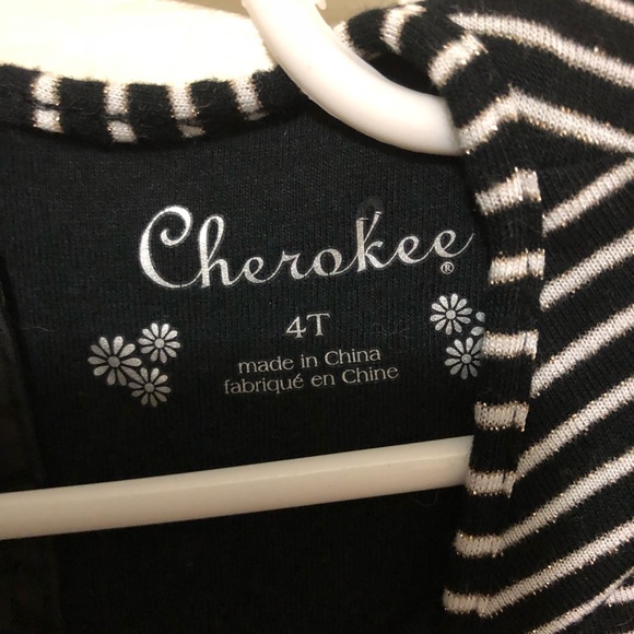 ✨4 for $20 Sale✨Girls 4t dress - Picture 5 of 6